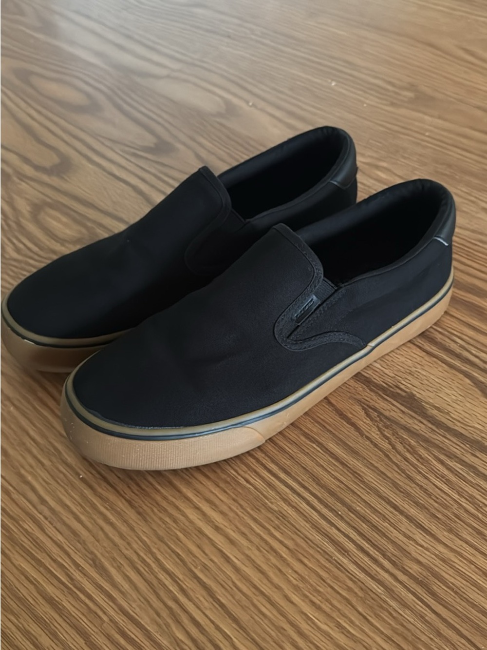 Men's Lugz Slip-On Canvas Sneakers with Gum Sole 9 1/2